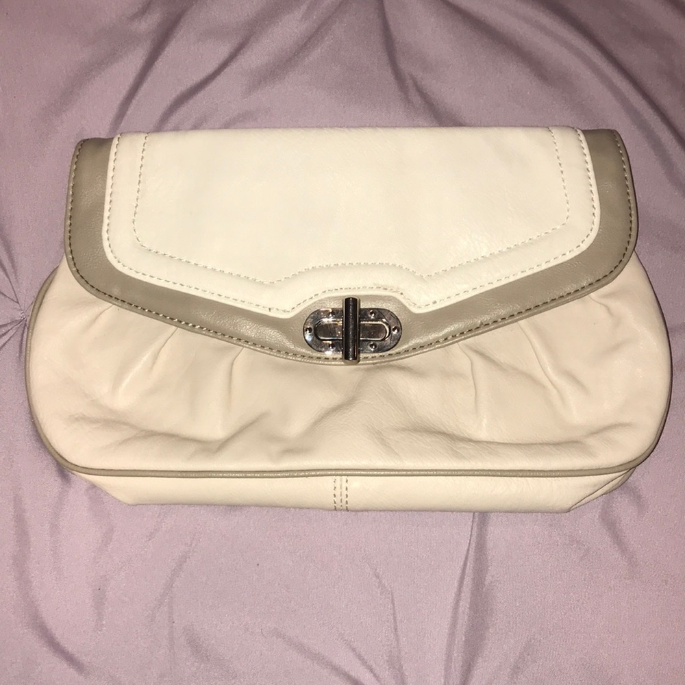 Aldo clutch